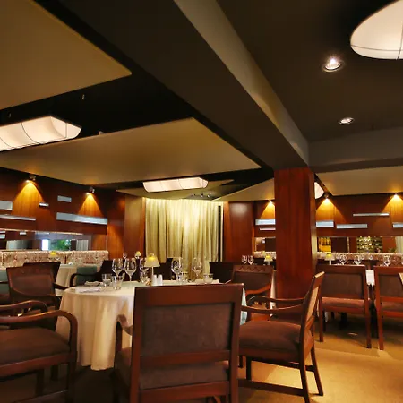 The Royal Islander - An All Suites Resort-2